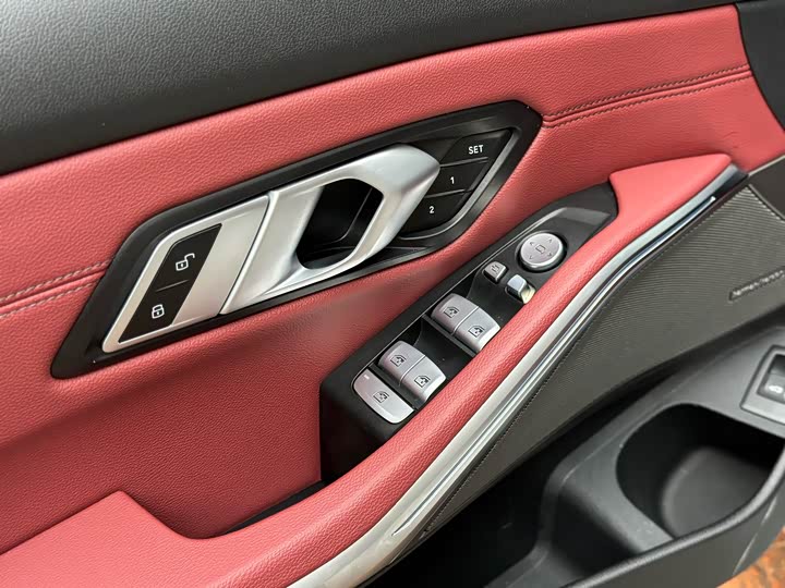 Фото 13 - BMW 3 Series