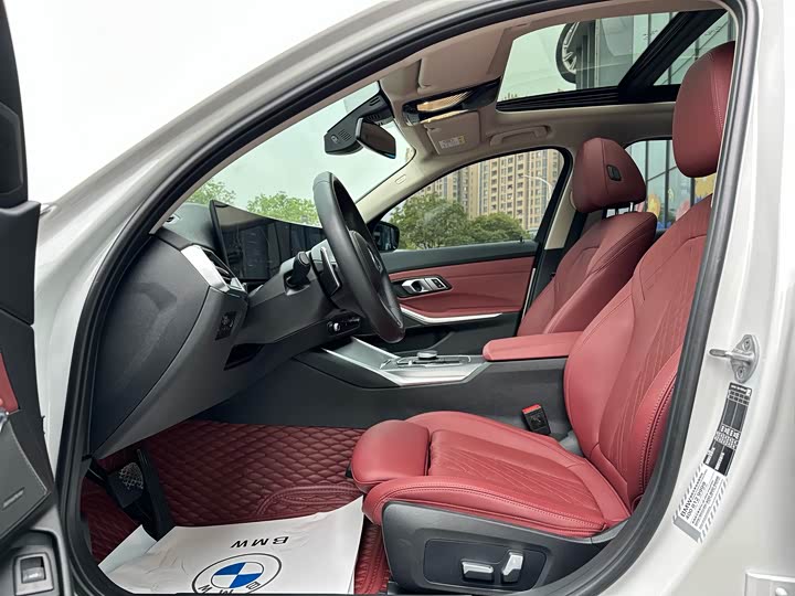 Фото 14 - BMW 3 Series