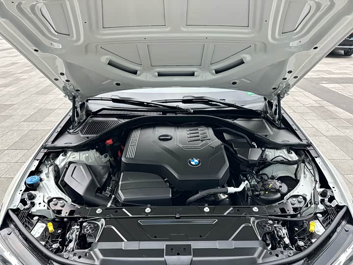 Фото 23 - BMW 3 Series