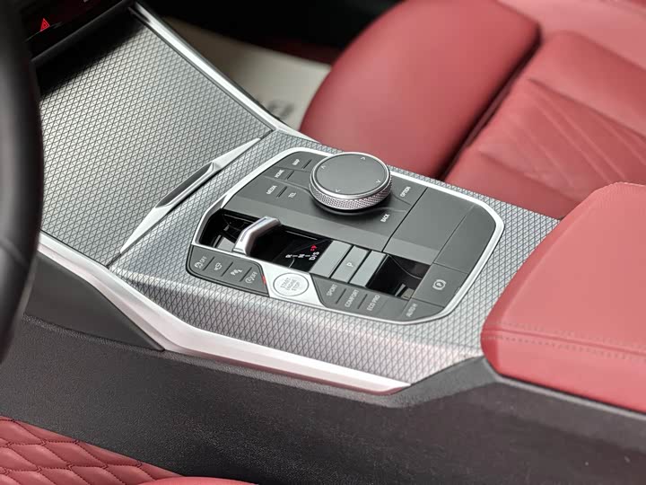 Фото 24 - BMW 3 Series