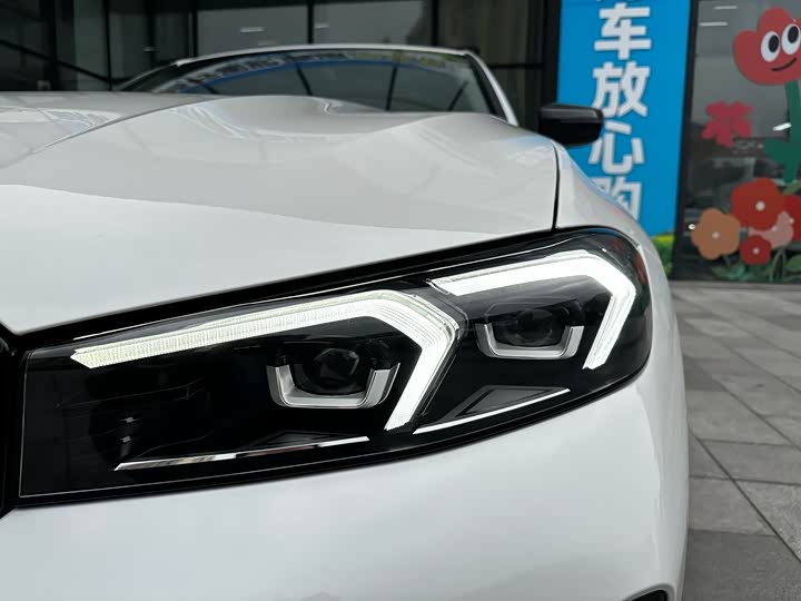 Фото 8 - BMW 3 Series