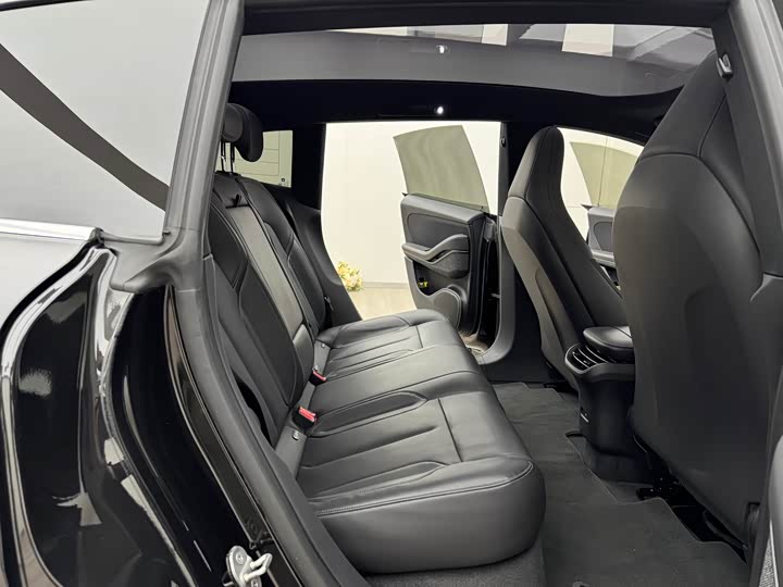 Фото 13 - Nio ET5T