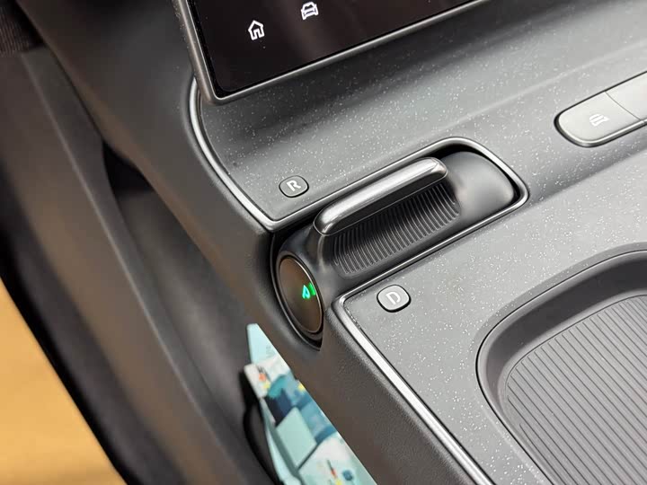 Фото 18 - Nio ET5T