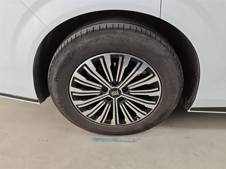 Фото 26 - BYD Xia