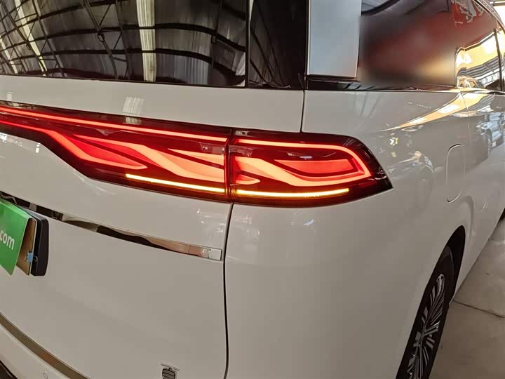 Фото 8 - BYD Xia