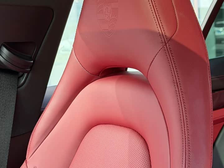 Фото 14 - Porsche Panamera