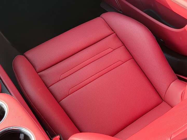 Фото 18 - Porsche Panamera