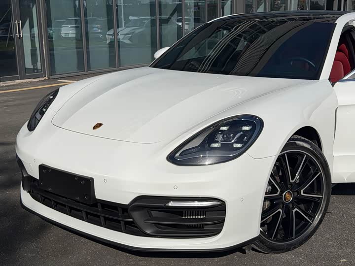 Фото 6 - Porsche Panamera