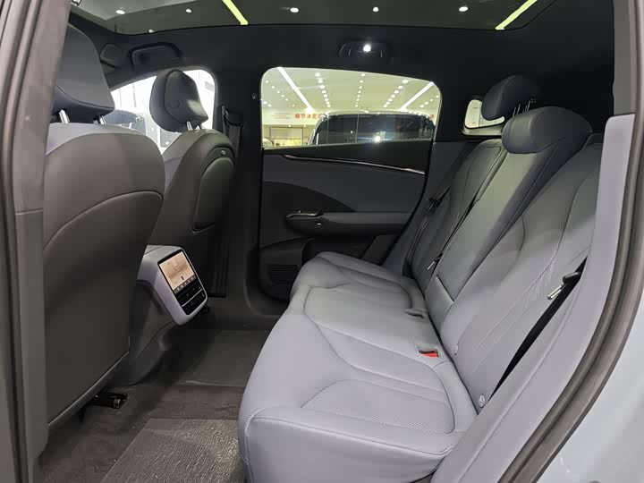 Фото 13 - XPeng G7