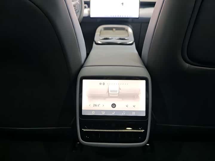 Фото 14 - XPeng G7