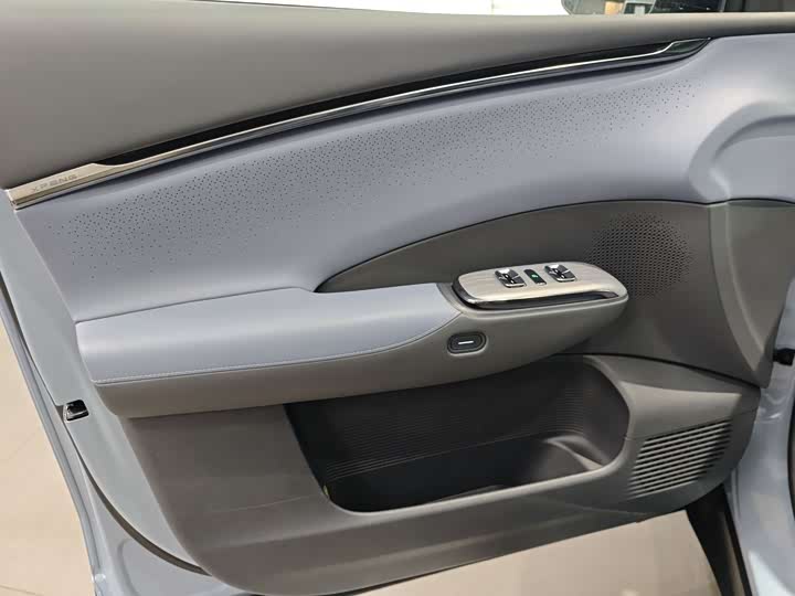 Фото 6 - XPeng G7