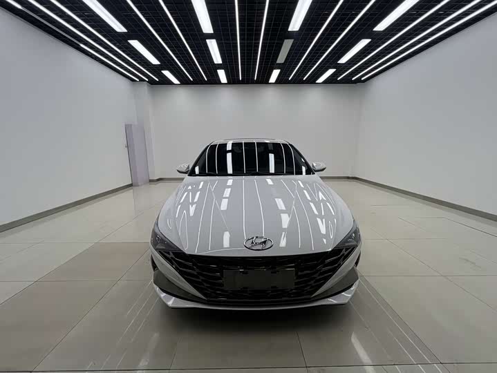 Фото 2 - Hyundai Elantra N line