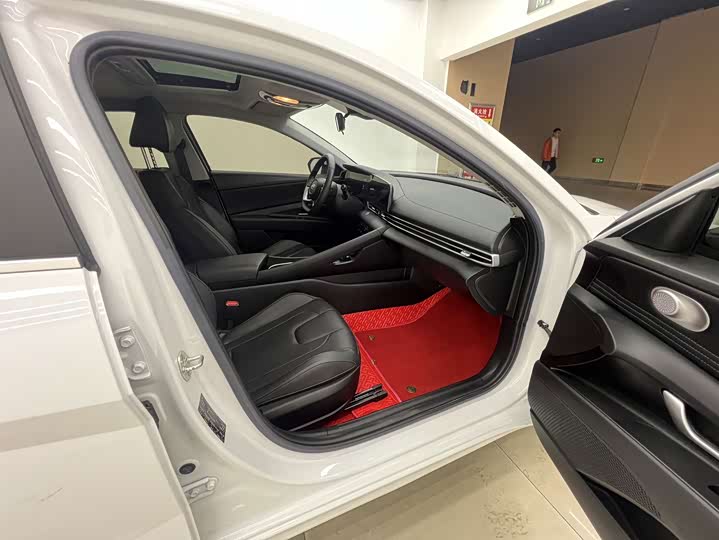 Фото 20 - Hyundai Elantra N line