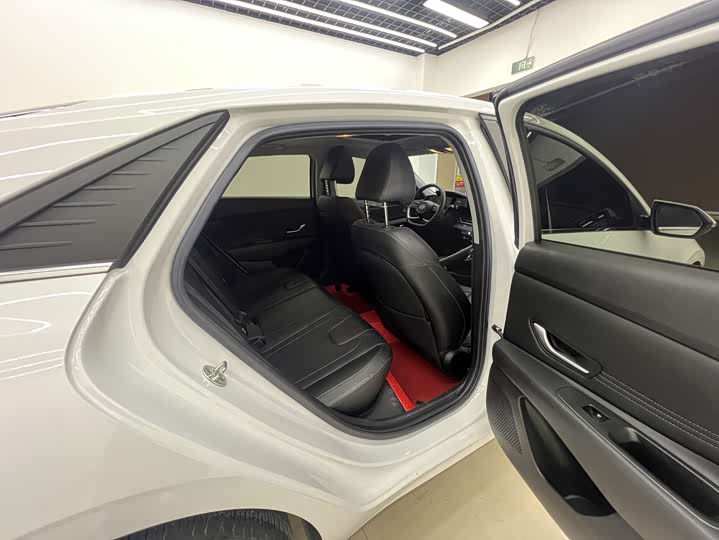 Фото 21 - Hyundai Elantra N line