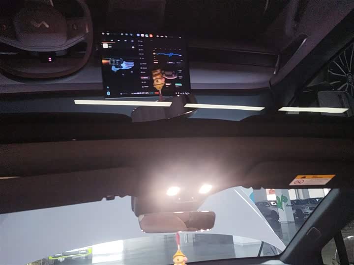 Фото 18 - Nio Onvo L60