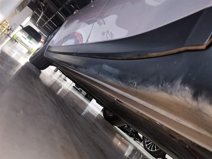 Фото 22 - Nio Onvo L60