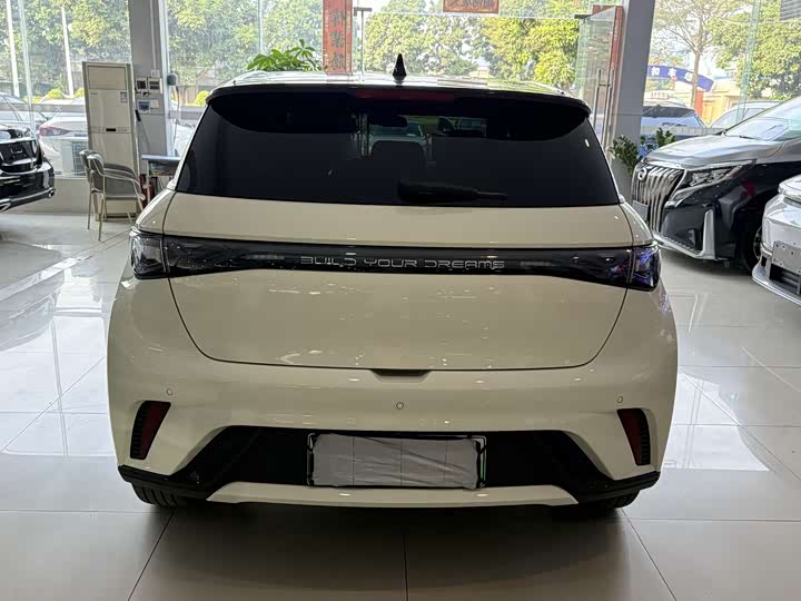 Фото 15 - BYD Dolphin