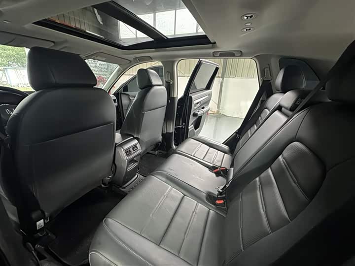 Фото 15 - Honda CR-V