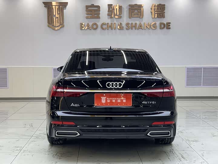 Фото 5 - Audi A6L