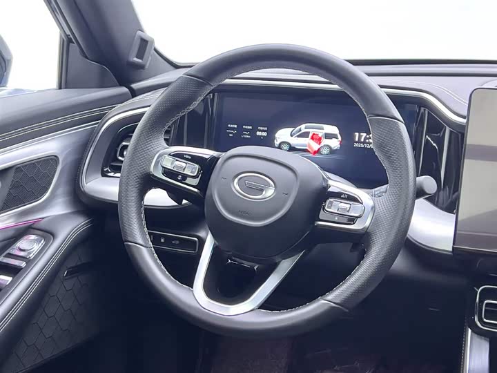 Фото 17 - GAC Trumpchi GS8