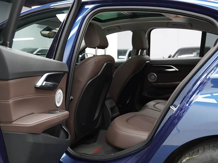 Фото 19 - BMW 1 Series