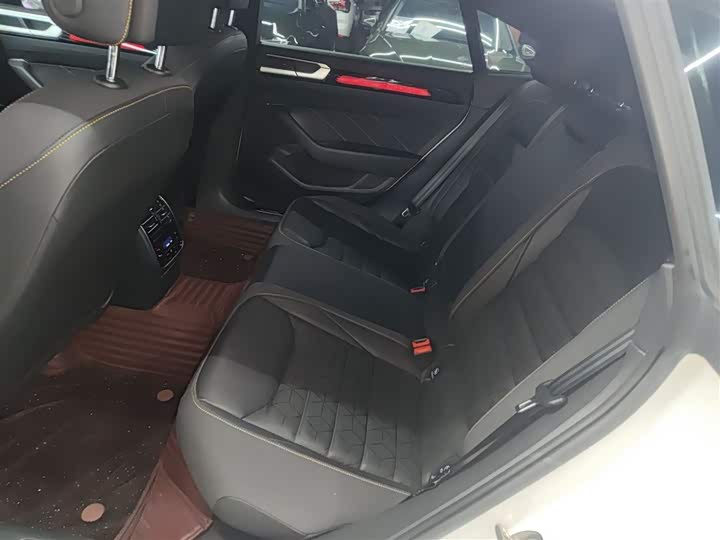 Фото 17 - Volkswagen CC