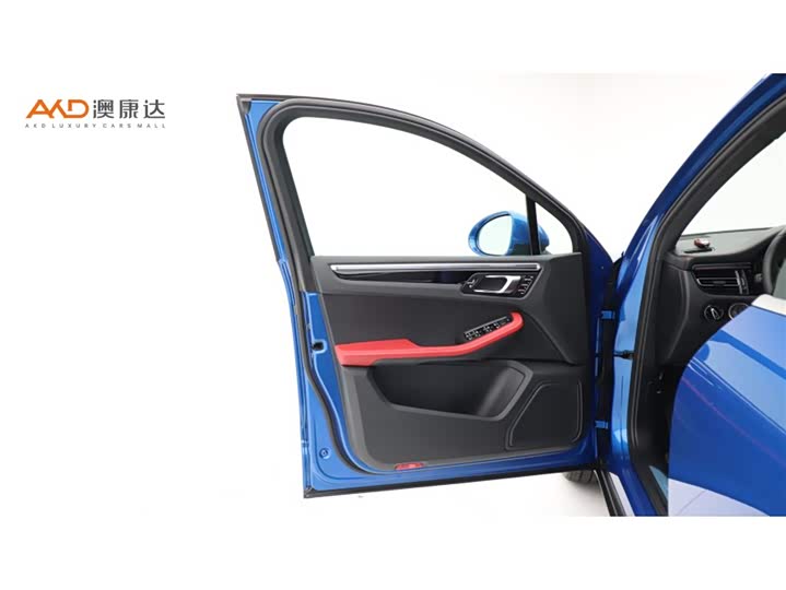 Фото 10 - Porsche Macan