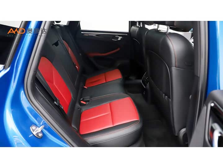 Фото 8 - Porsche Macan