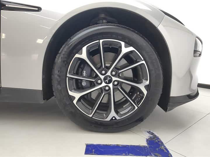 Фото 6 - XPeng P7