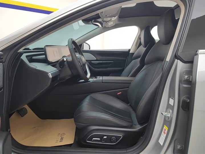 Фото 9 - XPeng P7