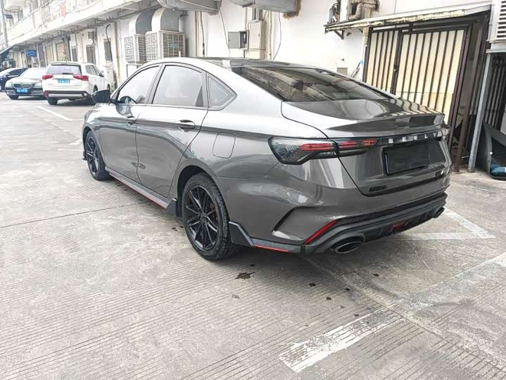 Фото 9 - Geely Binrui