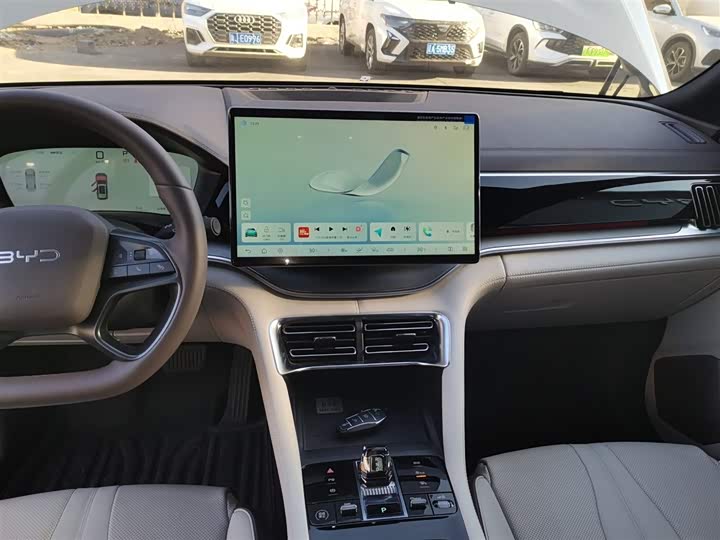 Фото 13 - BYD Song Plus Hybrid/EV