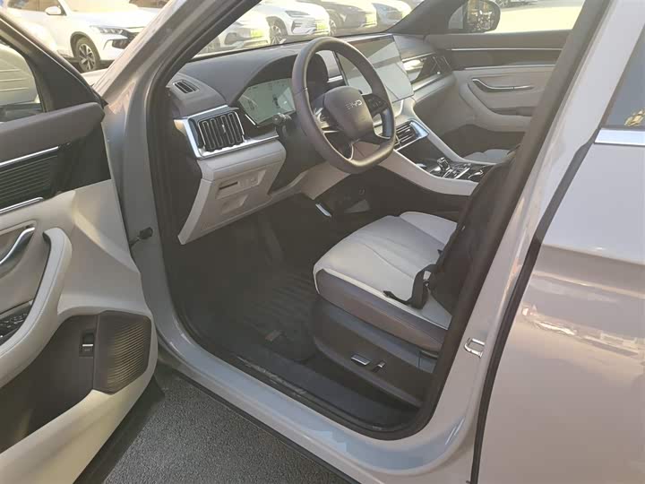 Фото 15 - BYD Song Plus Hybrid/EV