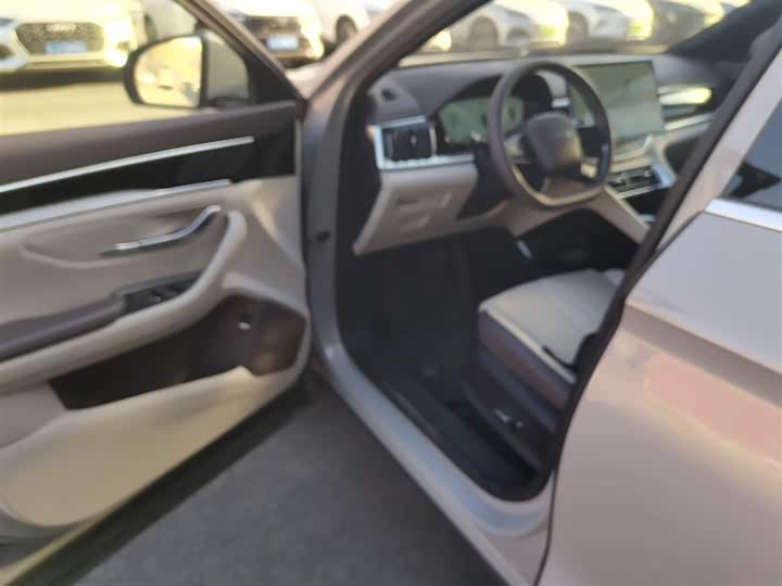 Фото 16 - BYD Song Plus Hybrid/EV