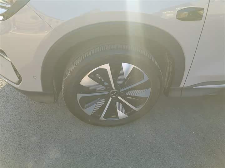 Фото 23 - BYD Song Plus Hybrid/EV