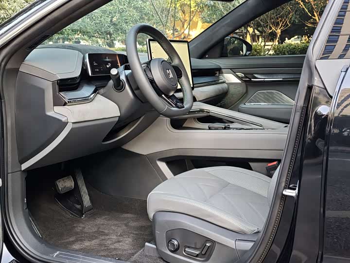 Фото 5 - Zeekr 001