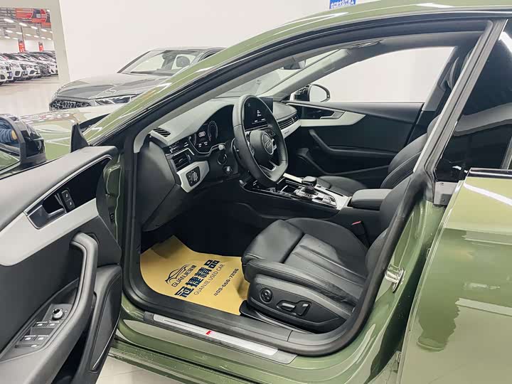 Фото 4 - Audi A5