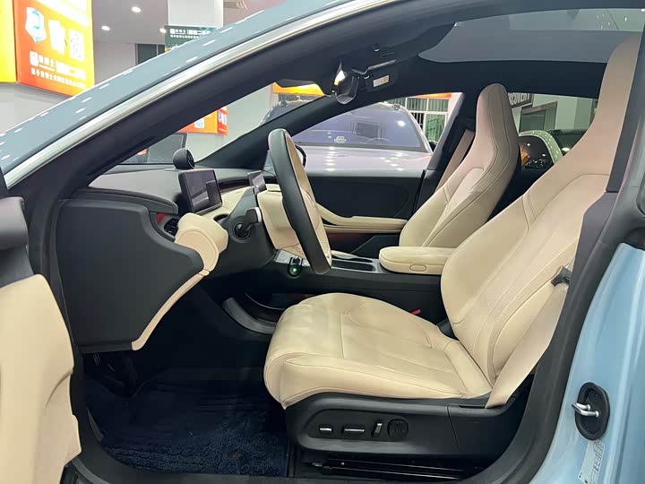 Фото 10 - Nio ET5T