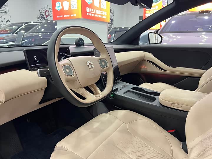 Фото 13 - Nio ET5T