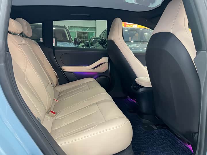 Фото 15 - Nio ET5T