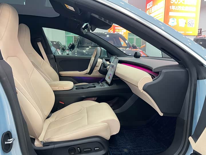 Фото 16 - Nio ET5T