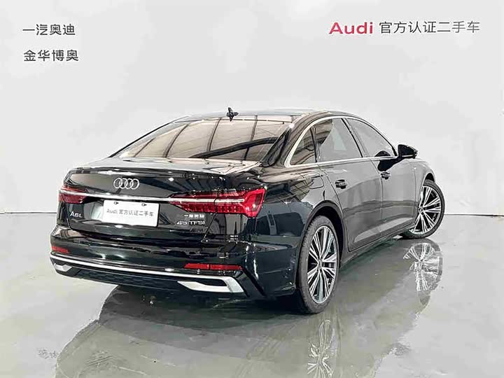 Фото 4 - Audi A6L