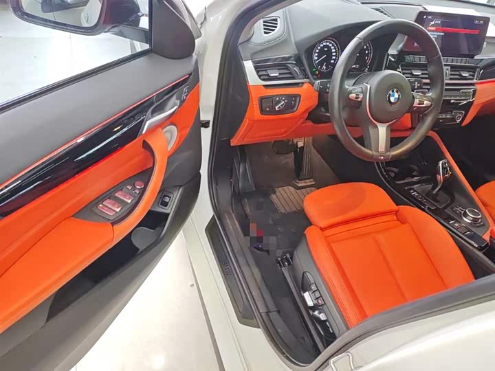 Фото 15 - BMW X2