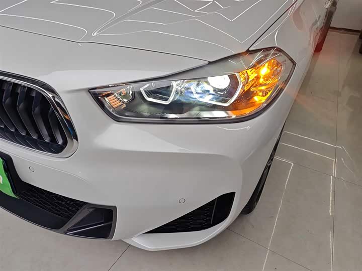 Фото 23 - BMW X2