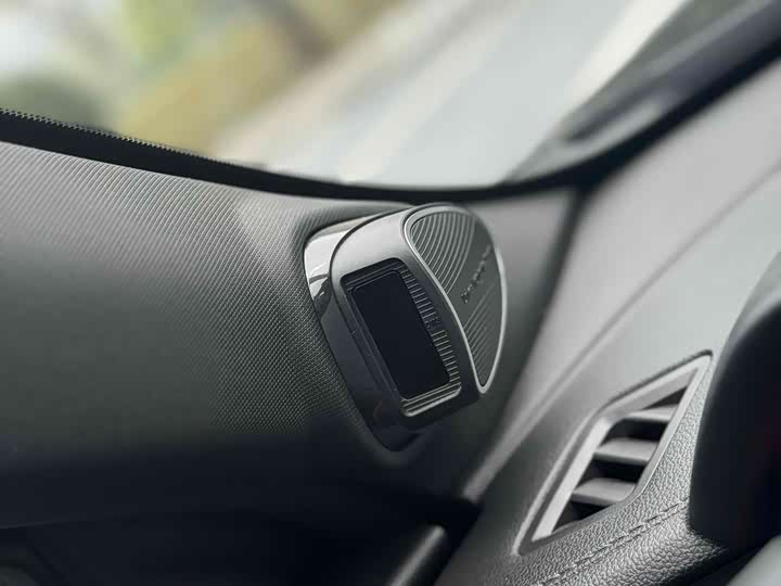 Фото 12 - Haval Chitu