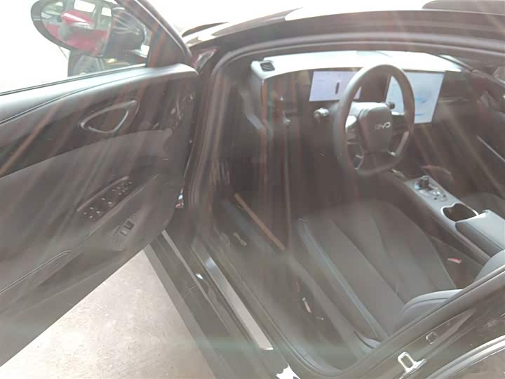 Фото 16 - BYD Seal