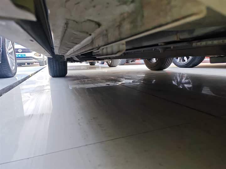 Фото 21 - BYD Yuan Up