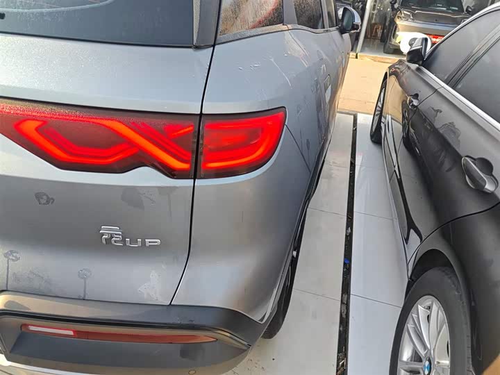 Фото 8 - BYD Yuan Up