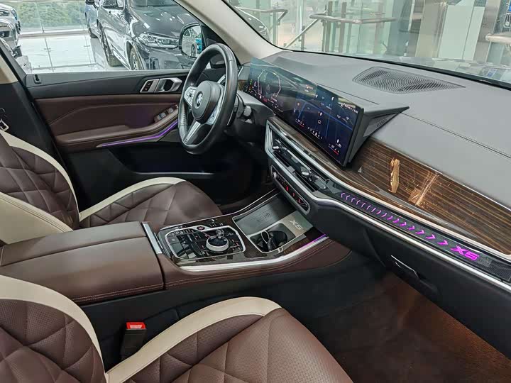 Фото 18 - BMW X5