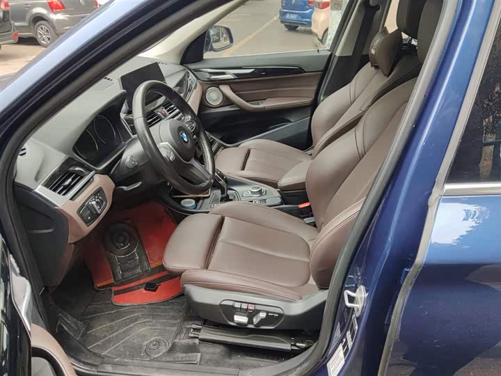 Фото 15 - BMW X1